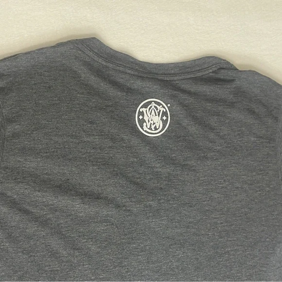 Smith & Wesson V-Neck T-Shirt - Picture 6 of 7
